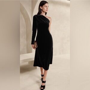 NWT Banana Republic Blaire Black Velvet One Shoulder Dress